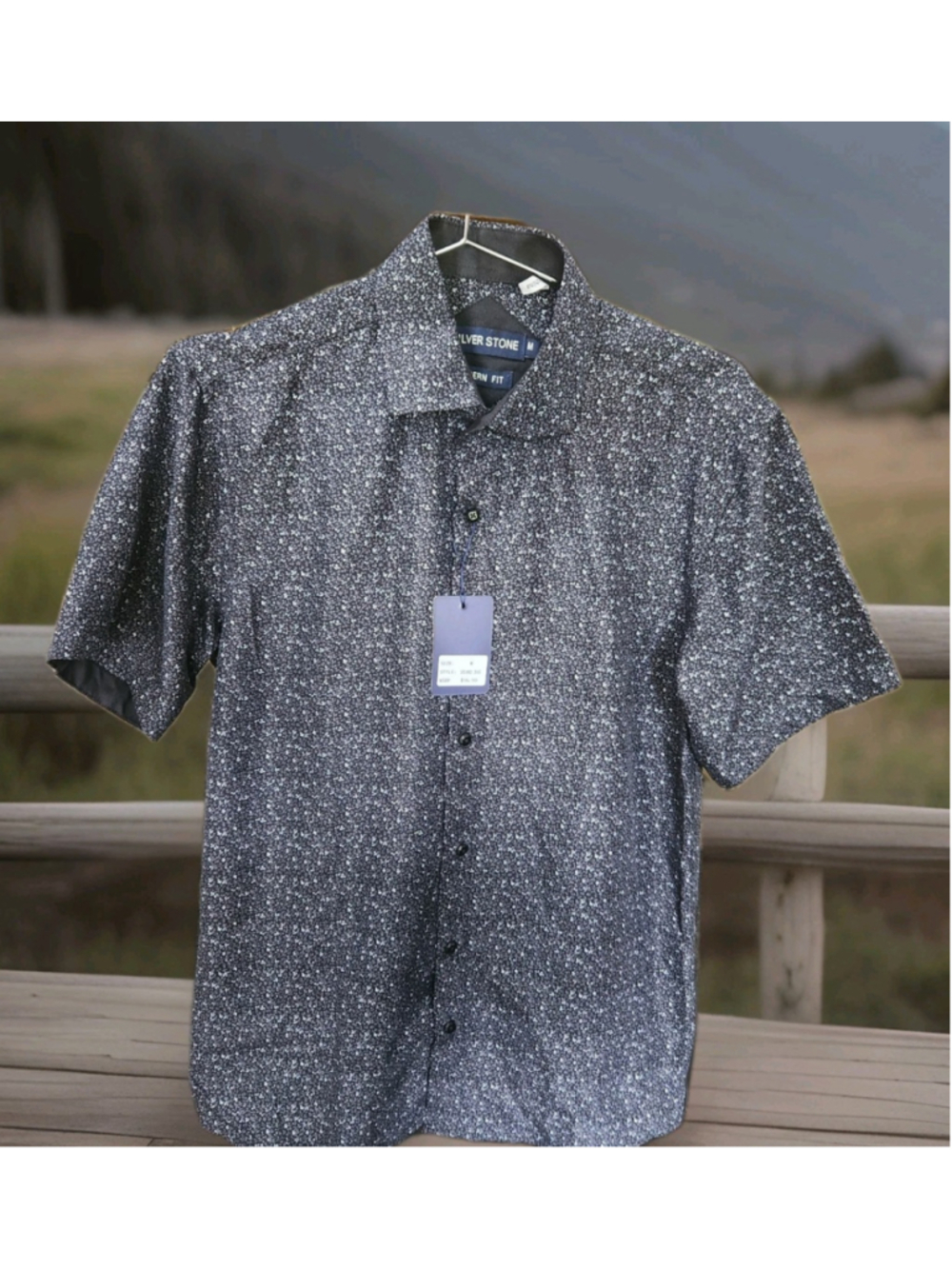 Silver Stone Mens Shirt Medium Modern Fit Short Sleeves Button Up Abstract Print